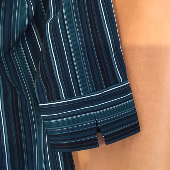 EUC. Striped button down. Maurice’s Size M JR - Picture 5 of 5